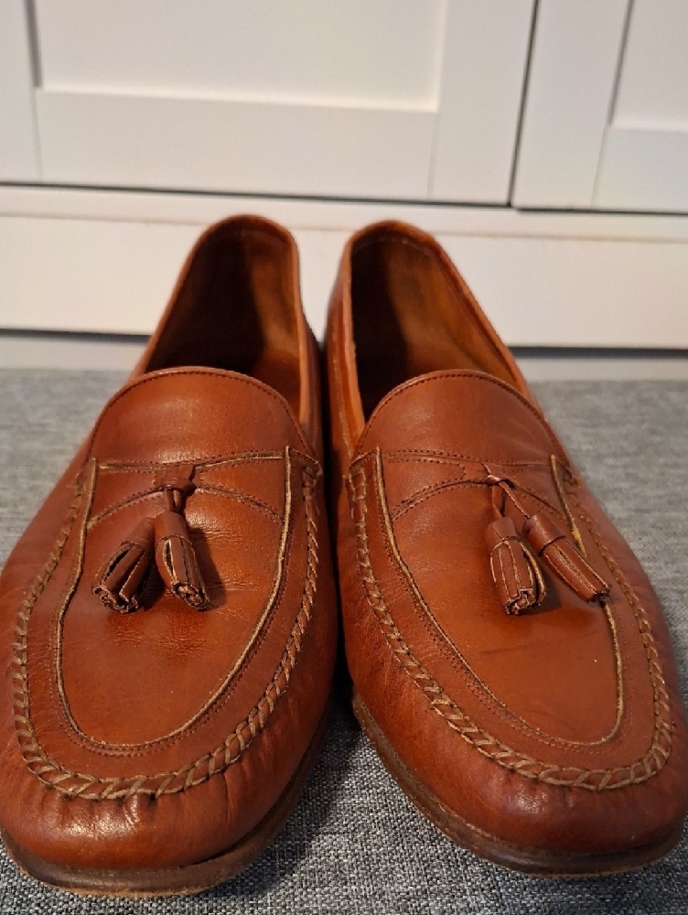 Johnston & Murphy Tan Leather Tassel Loafers - Picture 4 of 11